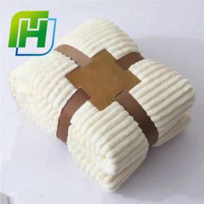 Coperta in pile di flanella a righe color crema